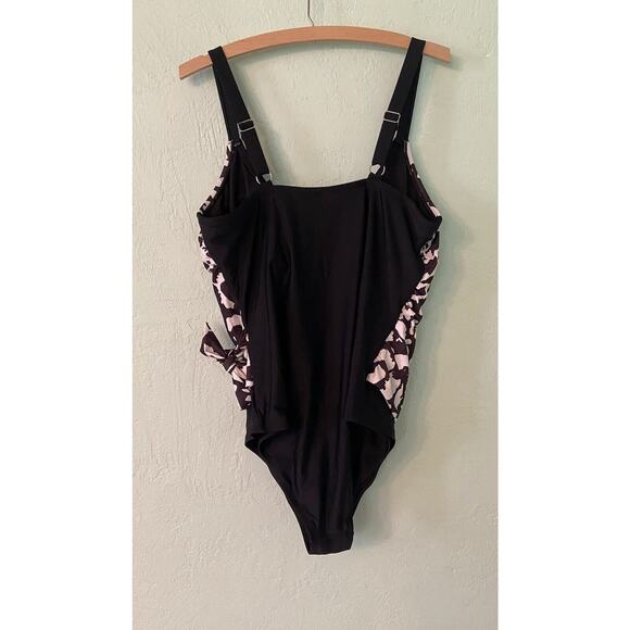 Cupshe One Piece Swimsuit Size 2XL - Picture 3 of 5